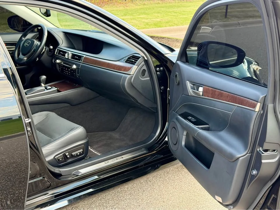 2014 Lexus GS 4th Gen - Image 12 of 20