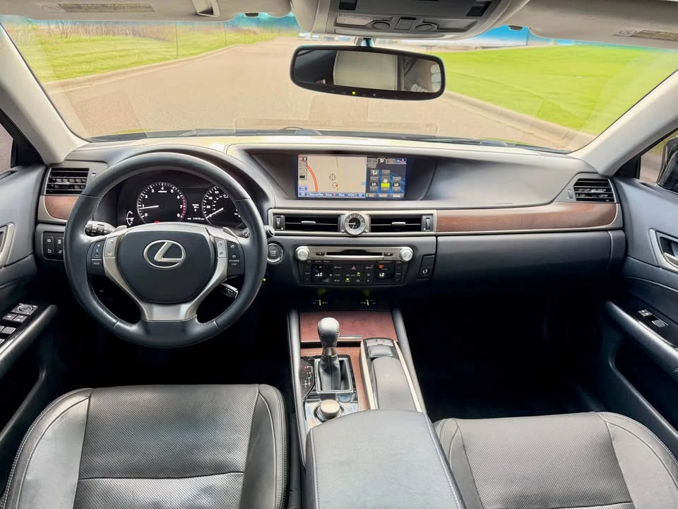 2014 Lexus GS 4th Gen - Image 16 of 20