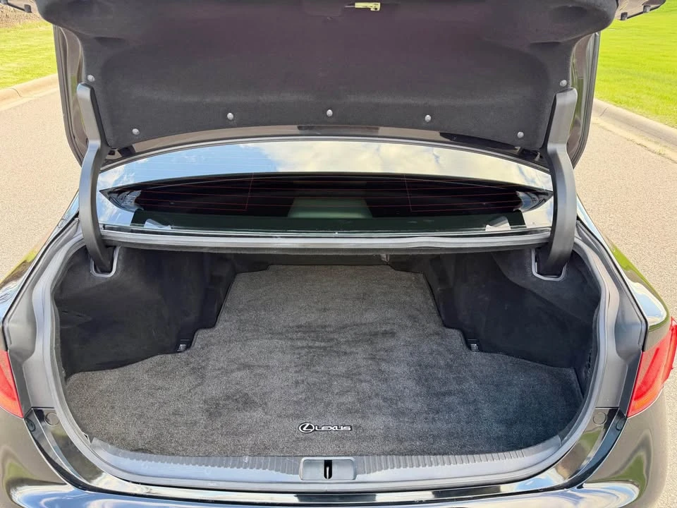 2014 Lexus GS 4th Gen - Image 17 of 20