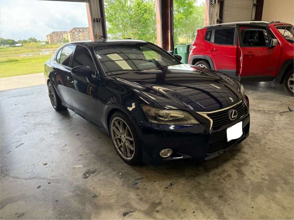 2014 Lexus GS 4th Gen - Image 2 of 17