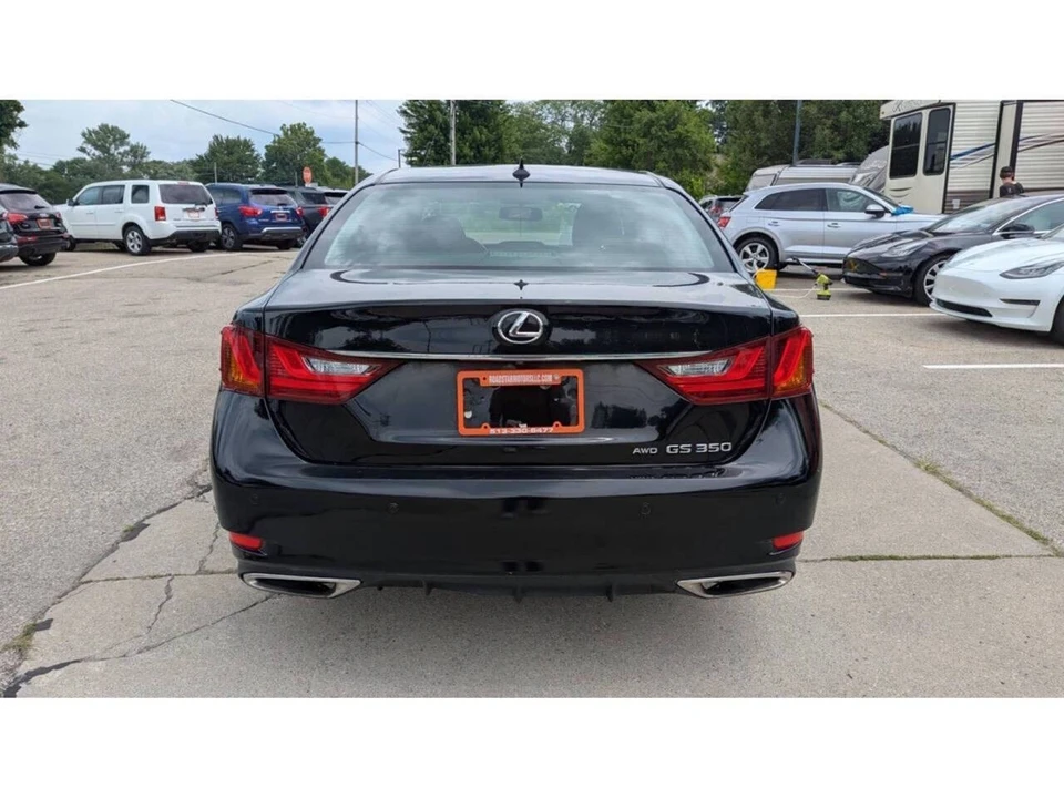 2014 Lexus GS 4th Gen - Image 5 of 11