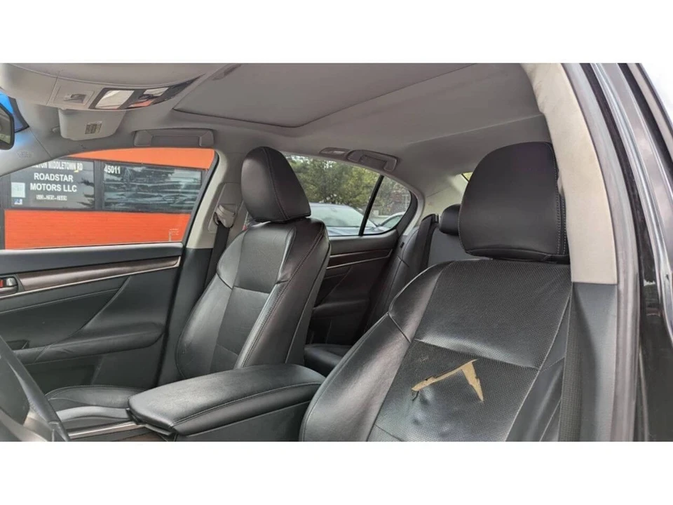 2014 Lexus GS 4th Gen - Image 9 of 11