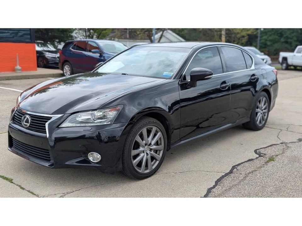 2014 Lexus GS 4th Gen - Image 3 of 11