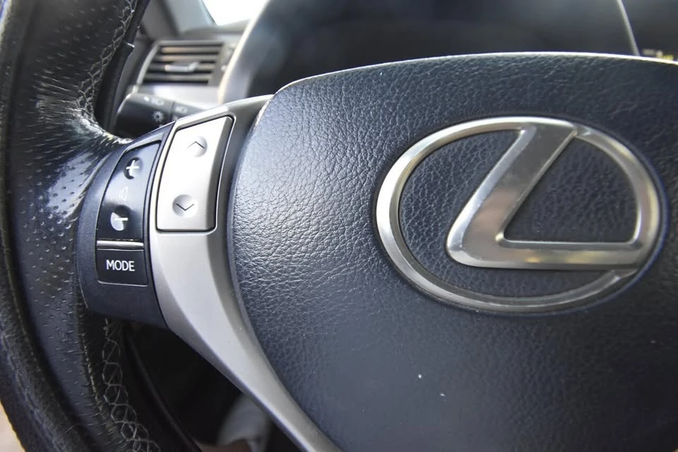 2014 Lexus GS 4th Gen - Image 12 of 20