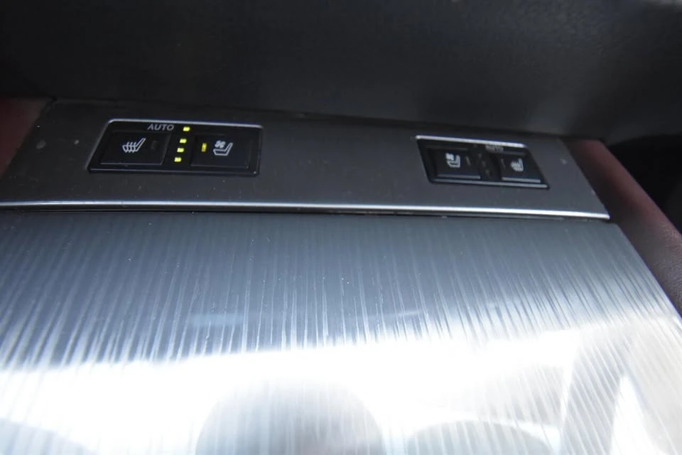 2014 Lexus GS 4th Gen - Image 9 of 20