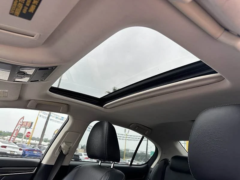 2014 Lexus GS 4th Gen - Image 10 of 12