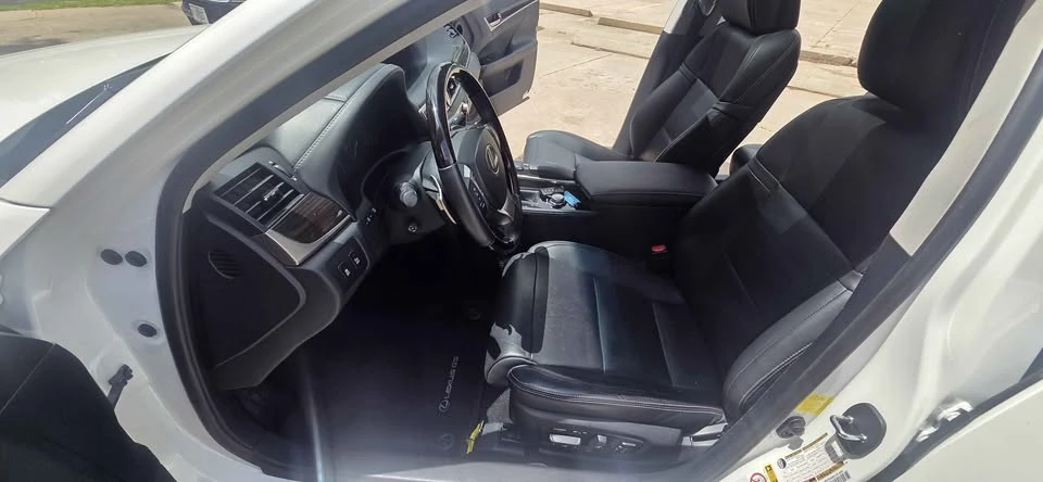 2014 Lexus GS 4th Gen - Image 10 of 20