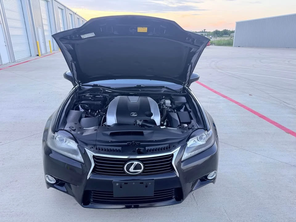 2014 Lexus GS 4th Gen - Image 18 of 19