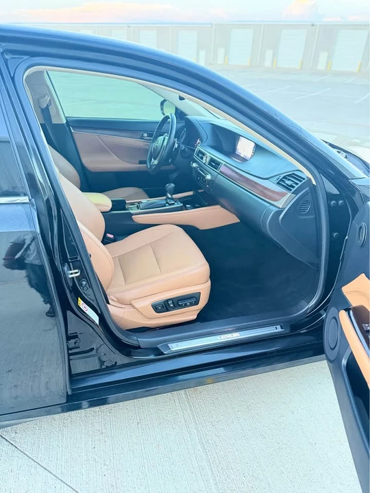 2014 Lexus GS 4th Gen - Image 2 of 19