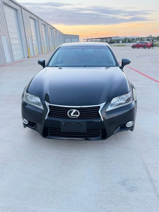 2014 Lexus GS 4th Gen - Image 16 of 19