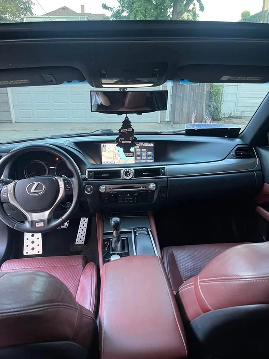 2014 Lexus GS 4th Gen - Image 9 of 17