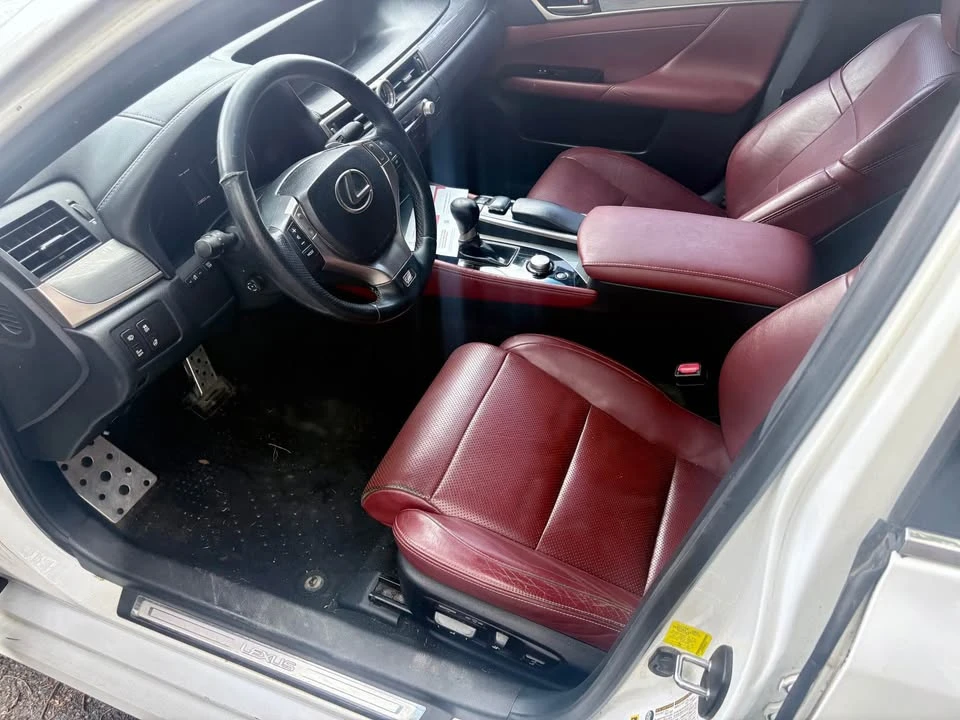 2014 Lexus GS 4th Gen - Image 9 of 13