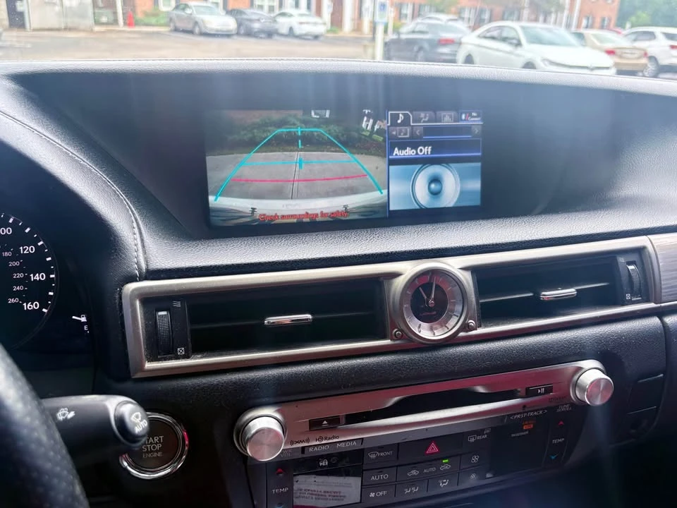 2014 Lexus GS 4th Gen - Image 11 of 13