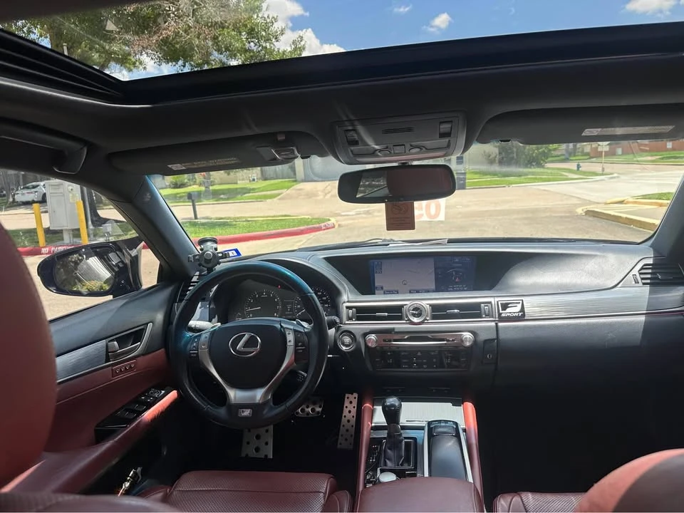 2014 Lexus GS 4th Gen - Image 15 of 20