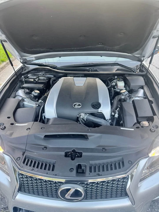 2014 Lexus GS 4th Gen - Image 10 of 20