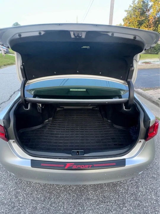 2014 Lexus GS 4th Gen - Image 17 of 20