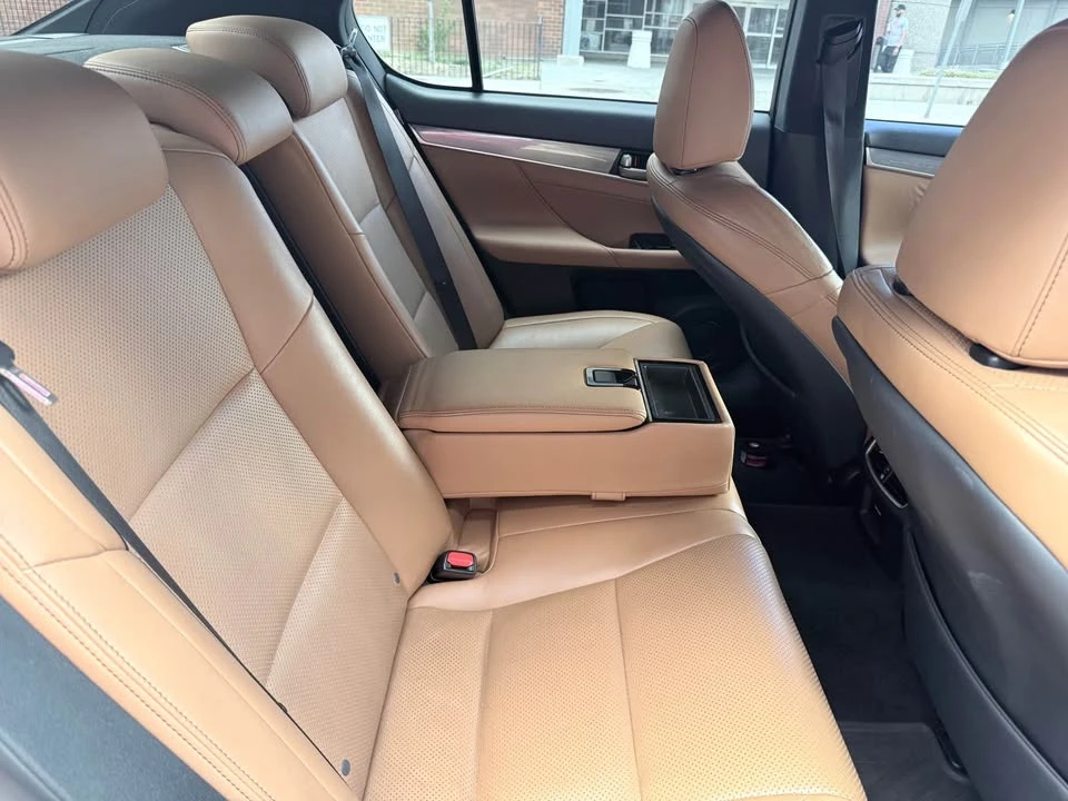 2014 Lexus GS 4th Gen - Image 12 of 13