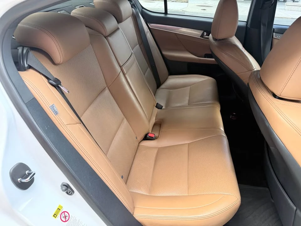 2014 Lexus GS 4th Gen - Image 11 of 13