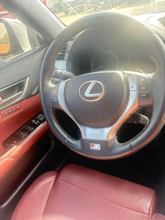 2014 Lexus GS 4th Gen - Image 11 of 11