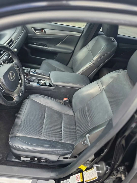 2014 Lexus GS 4th Gen - Image 15 of 20