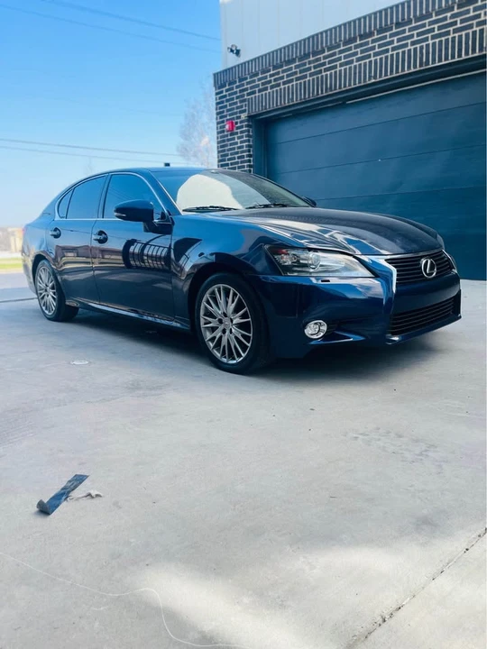 2014 Lexus GS 4th Gen - Image 4 of 15