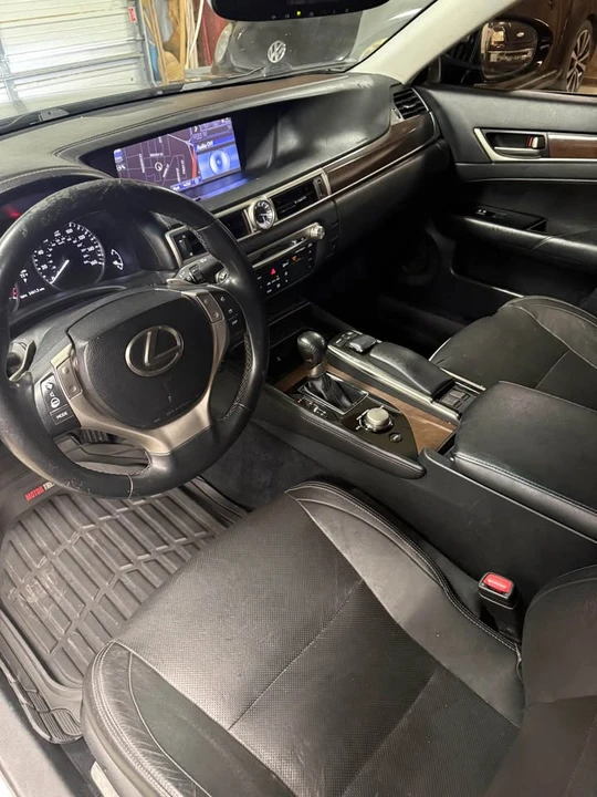 2014 Lexus GS 4th Gen - Image 6 of 10