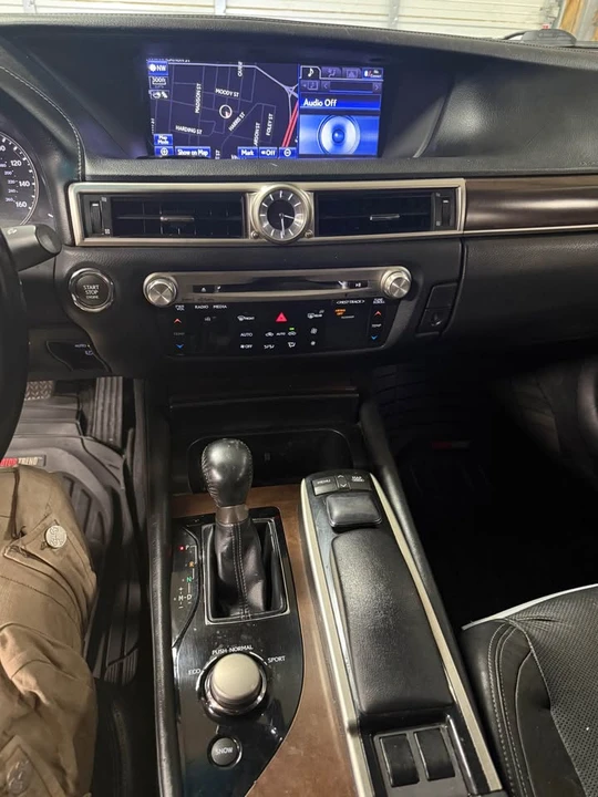 2014 Lexus GS 4th Gen - Image 7 of 10