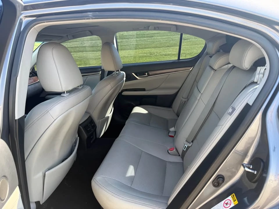 2014 Lexus GS 4th Gen - Image 9 of 14