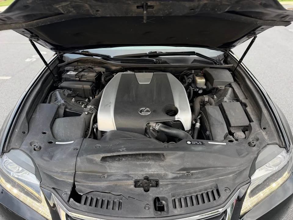 2014 Lexus GS 4th Gen - Image 13 of 15
