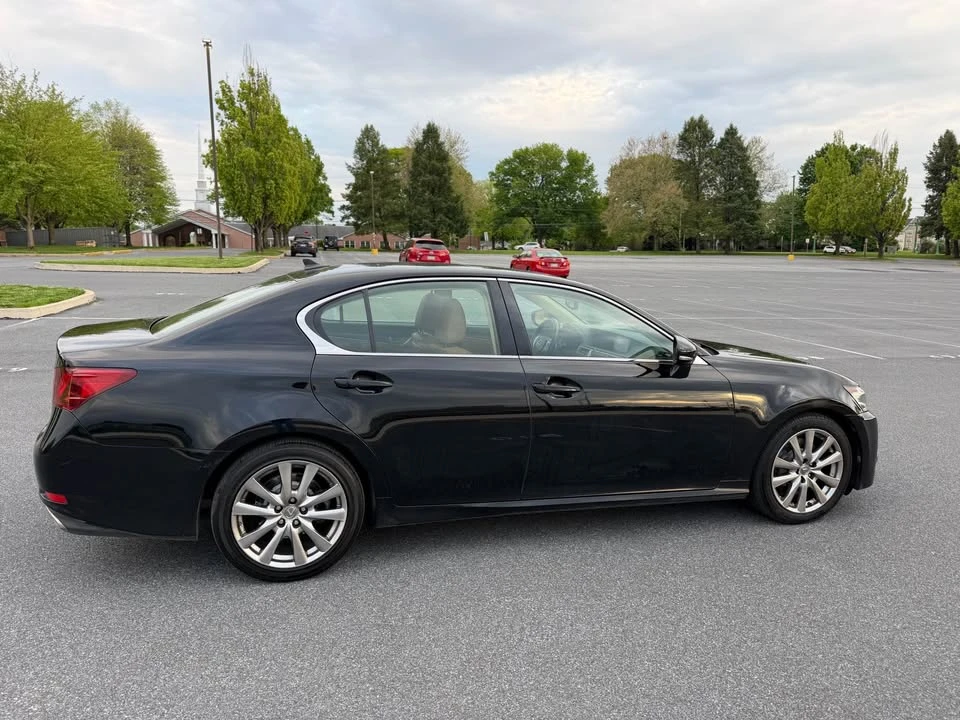 2014 Lexus GS 4th Gen - Image 4 of 15