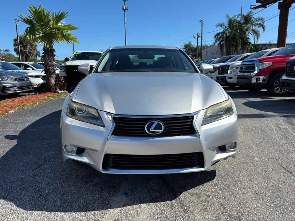 2014 Lexus GS 4th Gen - Image 10 of 11