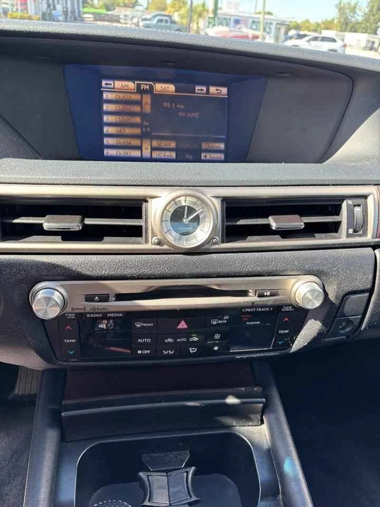 2014 Lexus GS 4th Gen - Image 6 of 11