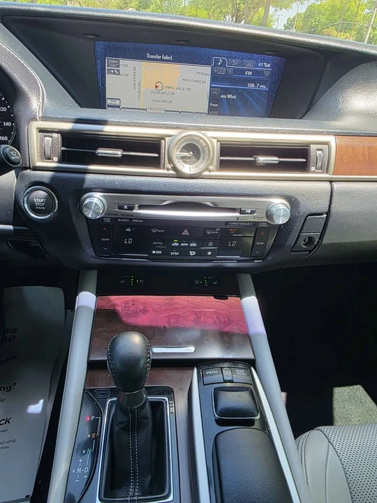 2014 Lexus GS 4th Gen - Image 10 of 13