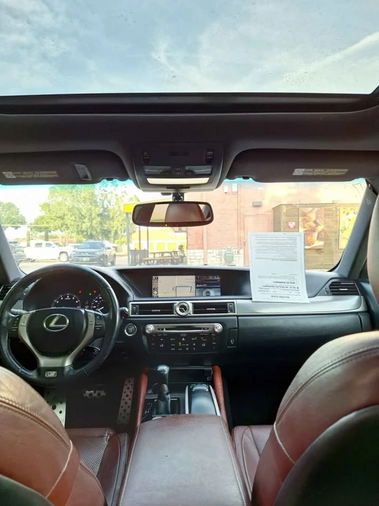 2014 Lexus GS 4th Gen - Image 10 of 16