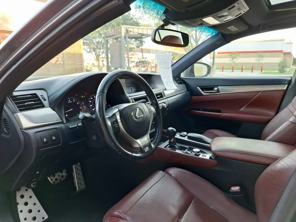 2014 Lexus GS 4th Gen - Image 9 of 16