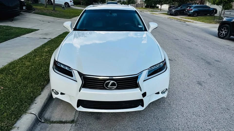 2014 Lexus GS 4th Gen - Image 9 of 18