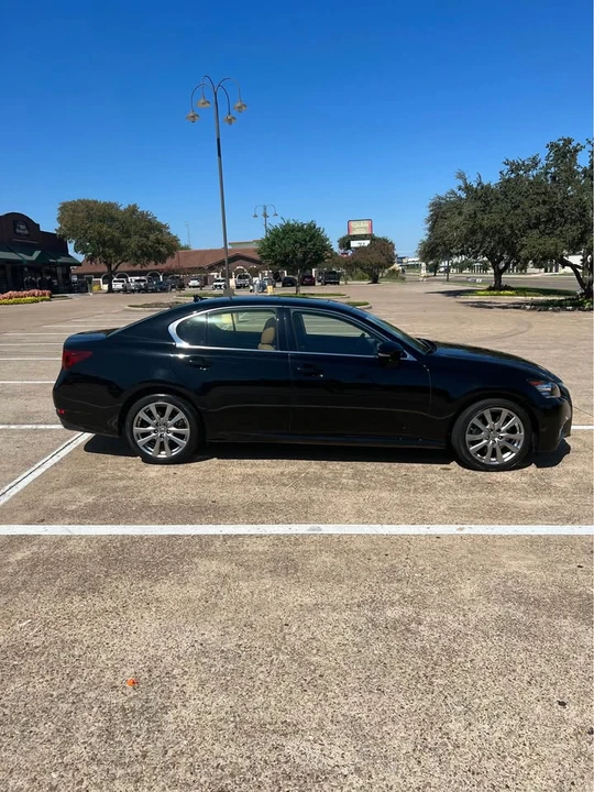 2014 Lexus GS 4th Gen - Image 8 of 15