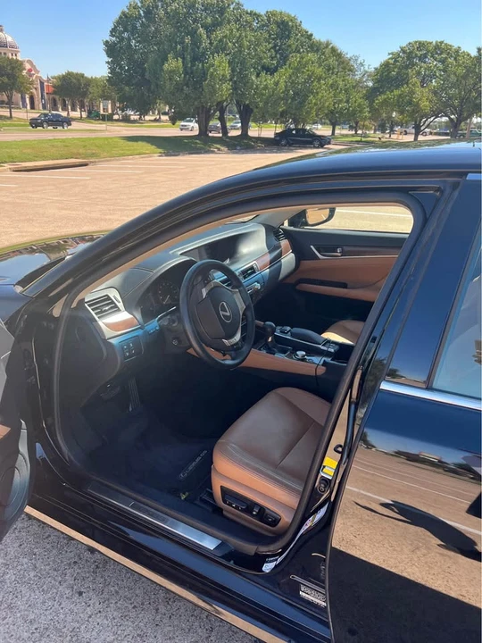 2014 Lexus GS 4th Gen - Image 11 of 15