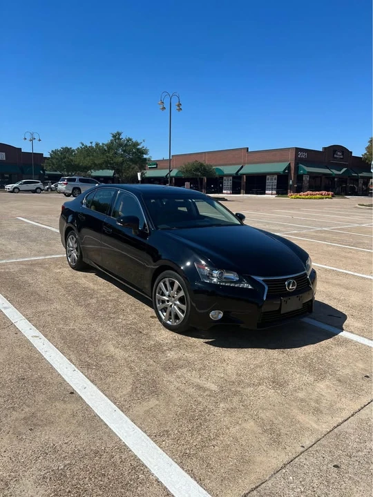 2014 Lexus GS 4th Gen - Image 9 of 15