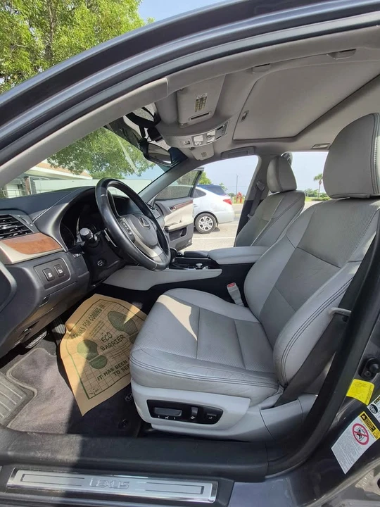 2014 Lexus GS 4th Gen - Image 5 of 12