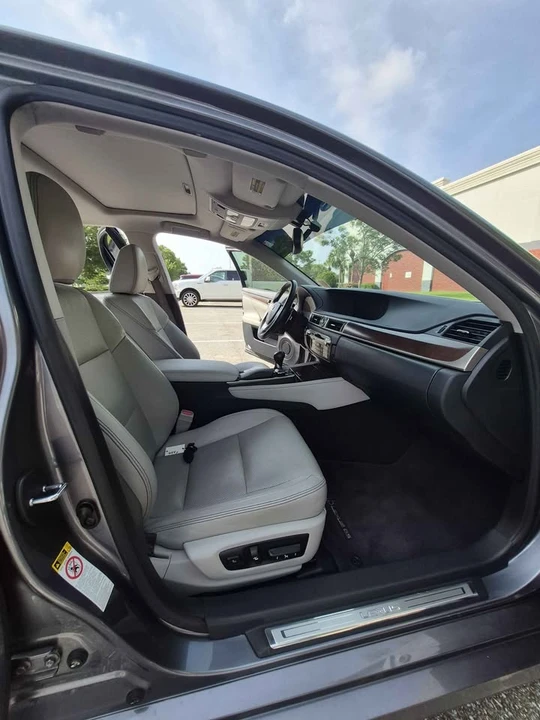 2014 Lexus GS 4th Gen - Image 9 of 12