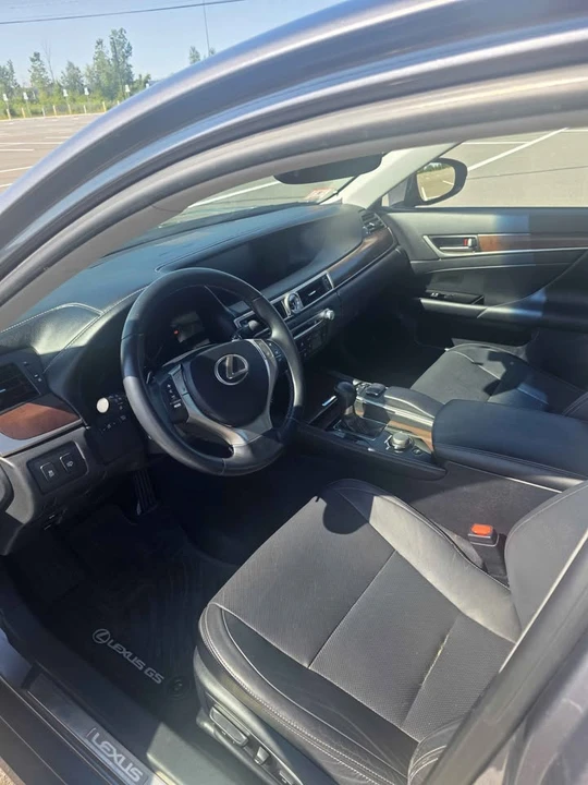 2014 Lexus GS 4th Gen - Image 7 of 20