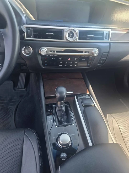 2014 Lexus GS 4th Gen - Image 14 of 20