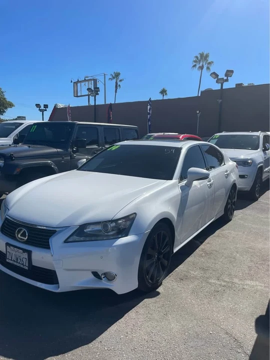 2014 Lexus GS 4th Gen - Image 3 of 3