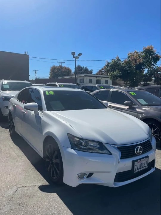 2014 Lexus GS 4th Gen - Image 2 of 3