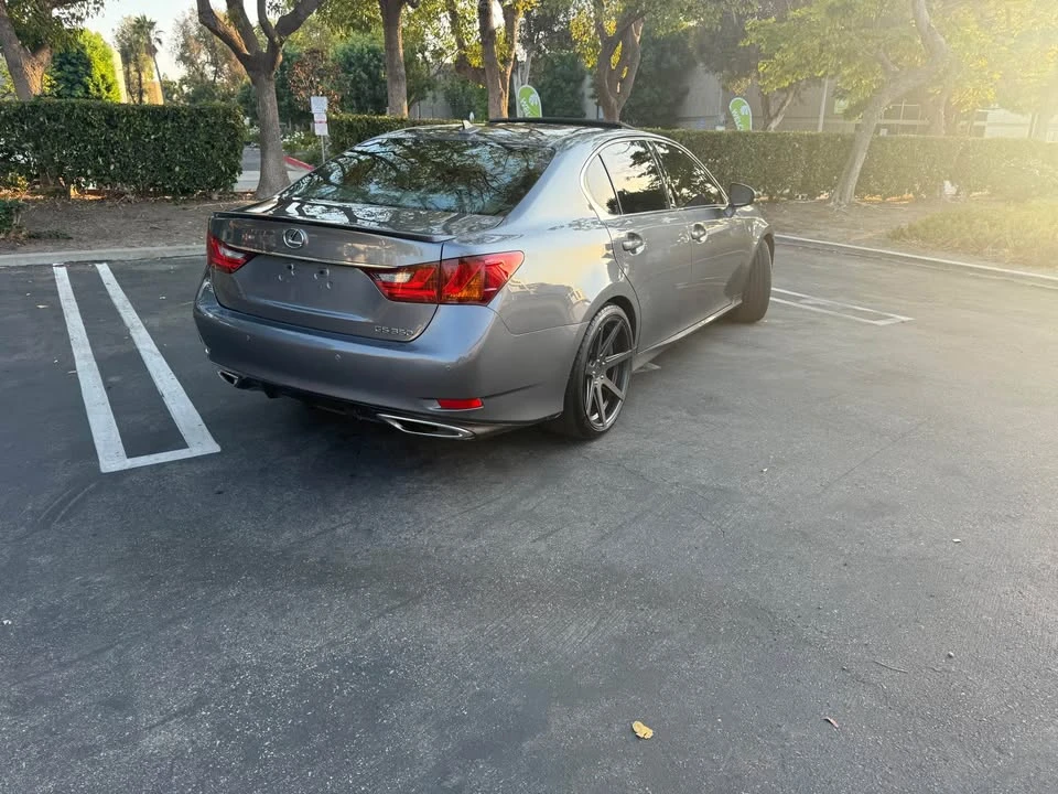 2014 Lexus GS 4th Gen - Image 4 of 12
