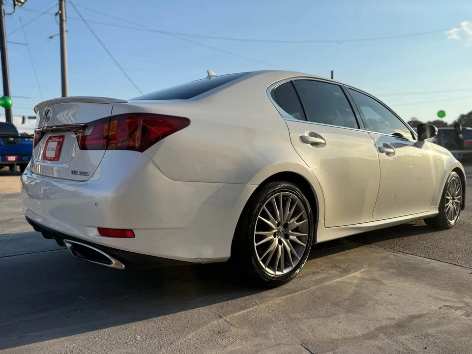 2014 Lexus GS 4th Gen - Image 3 of 9