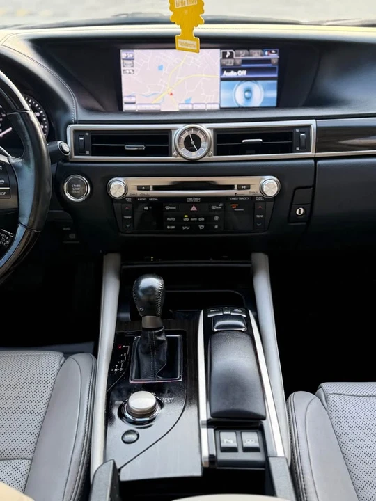 2014 Lexus GS 4th Gen - Image 8 of 9