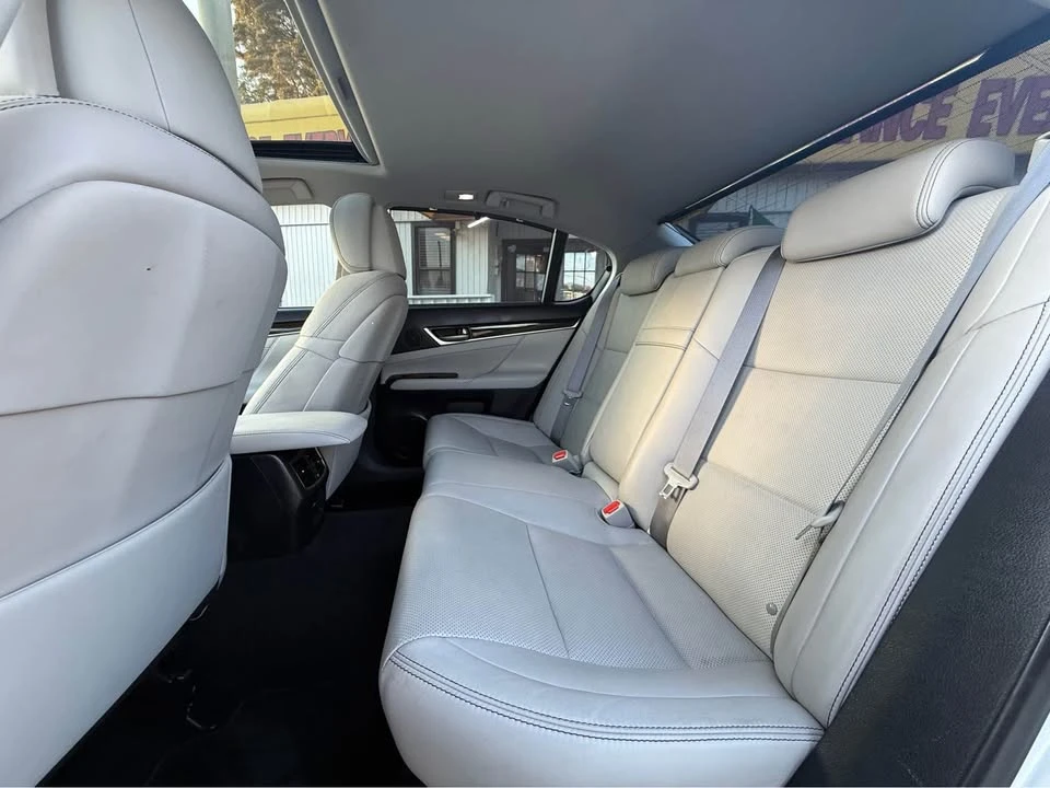 2014 Lexus GS 4th Gen - Image 5 of 9