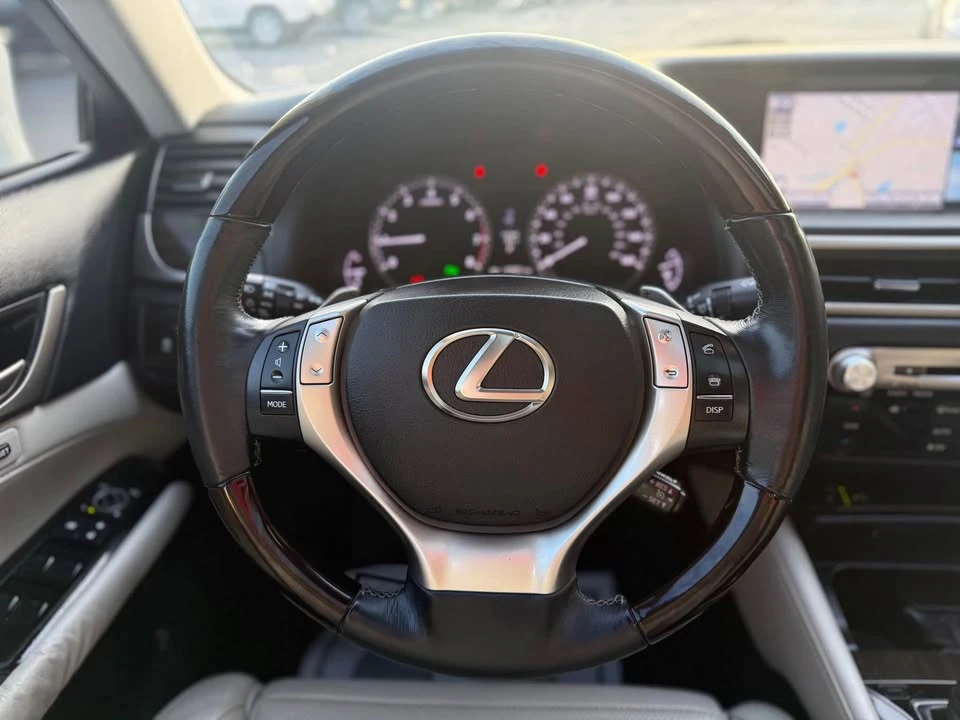2014 Lexus GS 4th Gen - Image 7 of 9